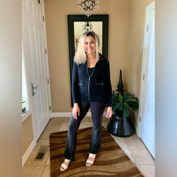 LN JENNIFER MOORE 100% WOOL SWEATER JACKET. RIBBED COLLAR & SLEEVES. ZIP FRONT - Picture 2 of 4